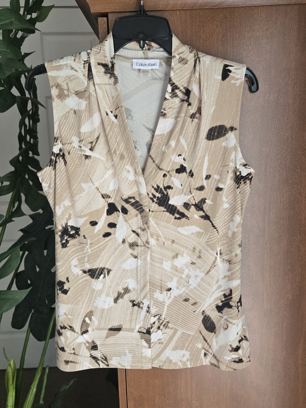 Calvin Klein Beige and Black Printed Sleeveless V-Neck Blouse